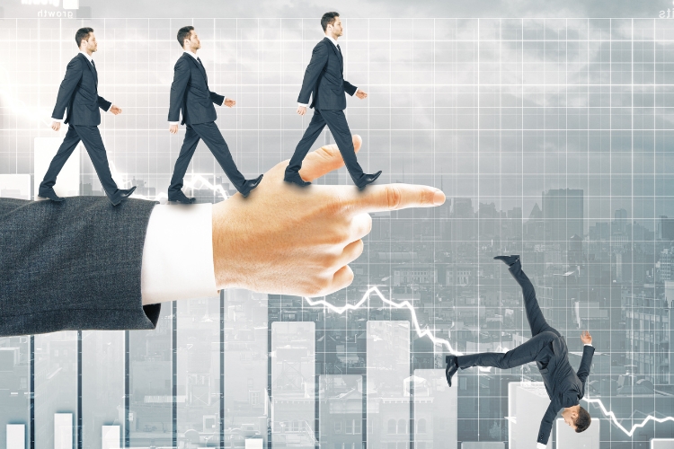 Đánh giá tác động và điều chỉnh kế hoạch một cách phù hợp