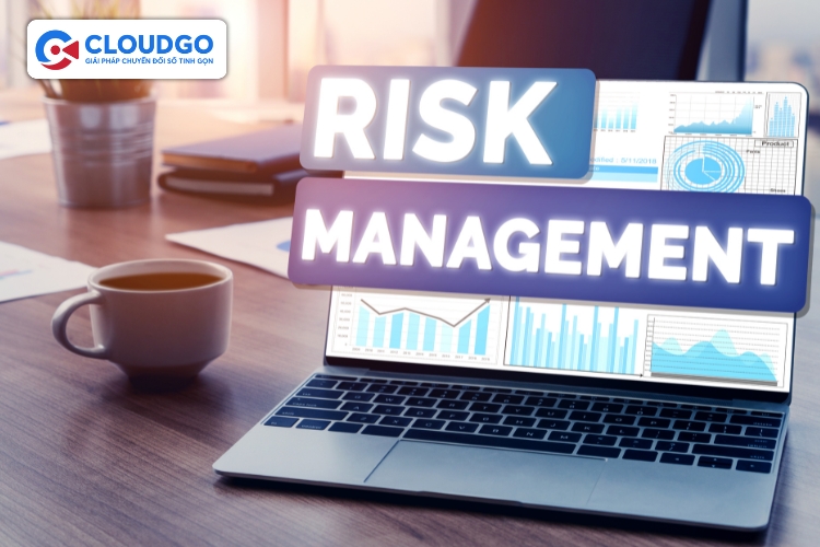 Người quản lý dự án có vai trò quản trị rủi ro và sự cố phát sinh